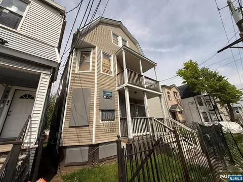 519 16th St, Newark, NJ 07103