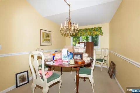 Dining - 139 Mohawk Trl, Wayne, NJ 07470 photo 1 of 2