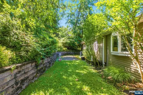 Exterior - 139 Mohawk Trl, Wayne, NJ 07470 photo 6 of 7