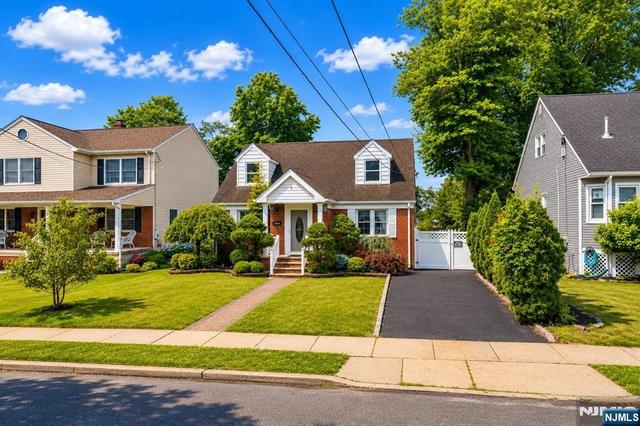 345 2nd Ave, Garwood, NJ 07027