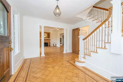 16 Upper Mountain Ave, Montclair, NJ 07042