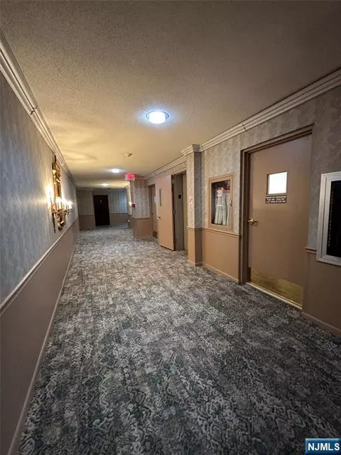Entry Way - 140 Euclid Ave #1G, Hackensack, NJ 07601 photo 3 of 3