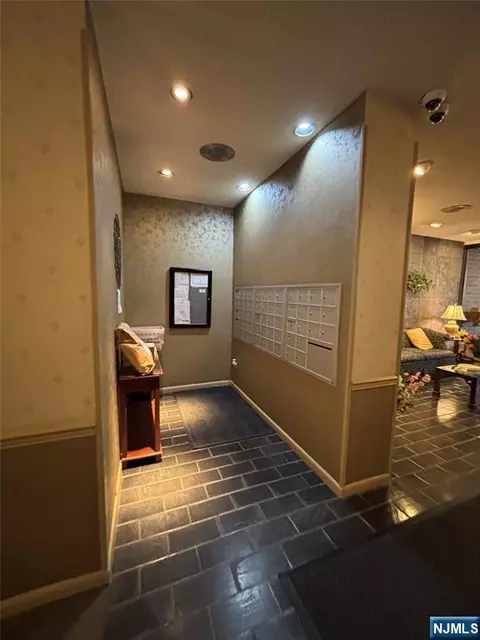 Entry Way - 140 Euclid Ave #1G, Hackensack, NJ 07601 photo 1 of 3