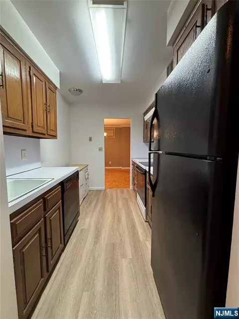 Kitchen - 140 Euclid Ave #1G, Hackensack, NJ 07601 photo 1 of 2