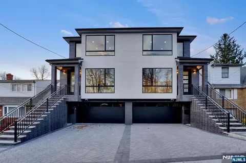 529 5th St #B, Palisades Park, NJ 07650