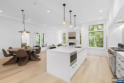 Other - 2 Stone Bridge Ct, Demarest, NJ 07627 photo 2 of 8