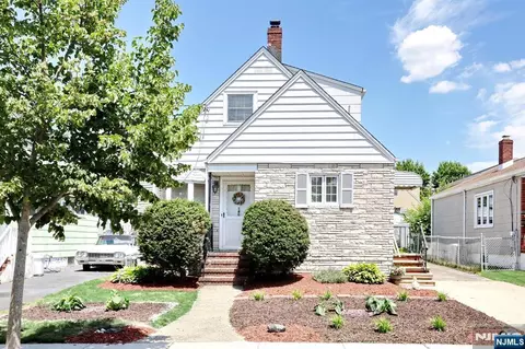 140 Carlyle Ct, Carlstadt, NJ 07072