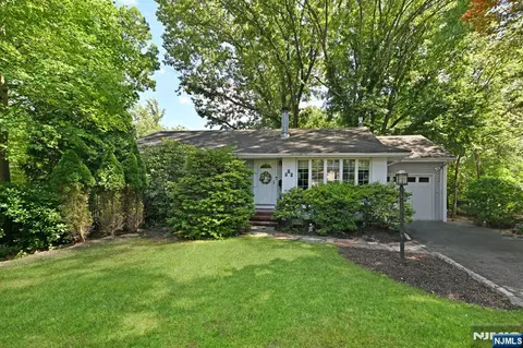 73 Ralph Ave, Hillsdale, NJ 07642