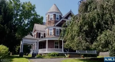 314 Cornelia St, Boonton, NJ 07005