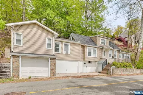 86 Pine Brook Rd, Lincoln Park, NJ 07035