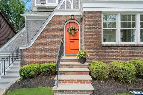 23 Broadview Ave, Maplewood, NJ 07040