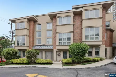 200 Laird Ave #C2201, Cliffside Park, NJ 07010