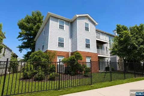 771 Summer Ave #1A, Newark, NJ 07104
