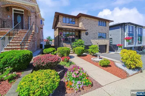 330 E Ruby Ave, Palisades Park, NJ 07650