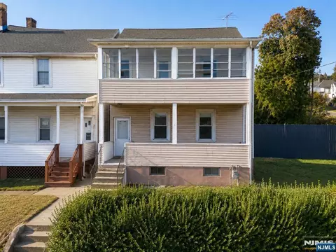 409 8th St, Prospect Park, NJ 07508