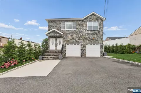 518 8th St, Lyndhurst, NJ 07071