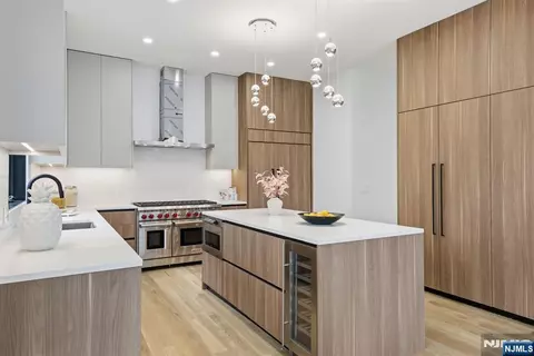 Kitchen - 5 Cedar Ct, Demarest, NJ 07627 photo 1 of 7