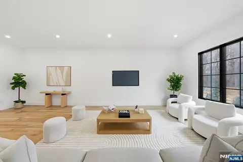 Living - 5 Cedar Ct, Demarest, NJ 07627 photo 4 of 10