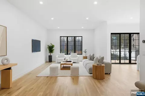 Living - 5 Cedar Ct, Demarest, NJ 07627 photo 1 of 10