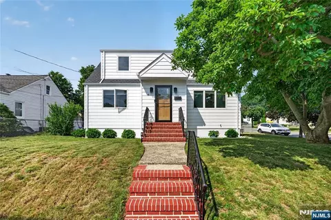 4 Howard Ave, Clifton, NJ 07013