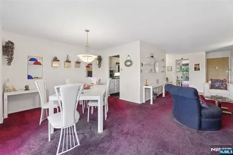 Dining - 140 Euclid Ave #5G, Hackensack, NJ 07601 photo 1 of 2