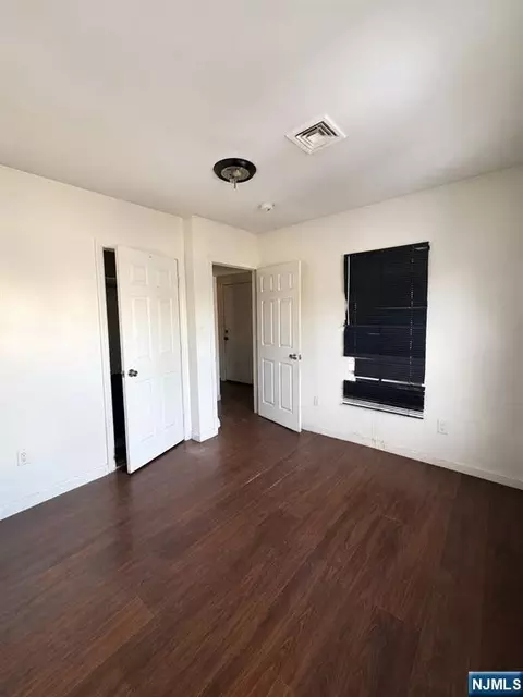 63 Huntington Ter, Newark, NJ 07112