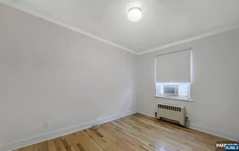 Bedroom - 370 Esplanade #21, Hackensack, NJ 07601 photo 3 of 4