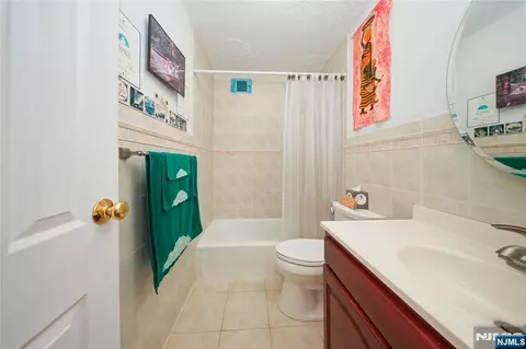 Bath - 151 Prospect Ave #16D, Hackensack, NJ 07601 photo 1 of 2
