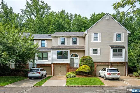 4506 Stonehedge Rd #4506, Edison, NJ 08820