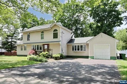 Exterior - 703 Chadwick Dr, Paramus, NJ 07652 photo 3 of 10