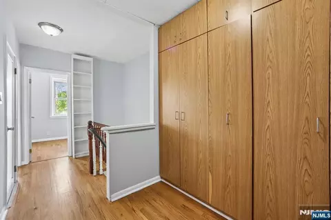 Entry Way - 310 Centre Ave, Secaucus, NJ 07094 photo 2 of 4