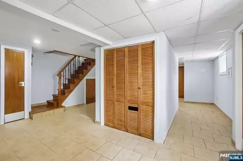 Entry Way - 310 Centre Ave, Secaucus, NJ 07094 photo 4 of 4