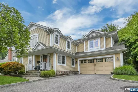 76 Engle St, Tenafly, NJ 07670