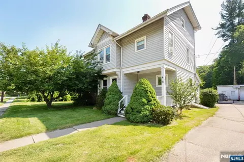 71 Ringwood Ave, Pompton Lakes, NJ 07442