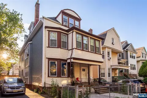 23 17th St, East Orange, NJ 07018