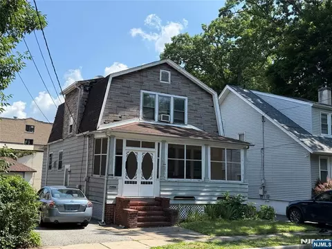 45 Leroy Pl, Ridgewood, NJ 07450