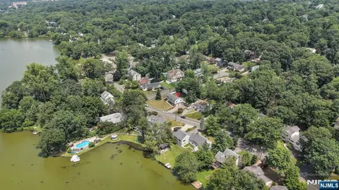48 Lake Dr, Wayne, NJ 07470 photo 36