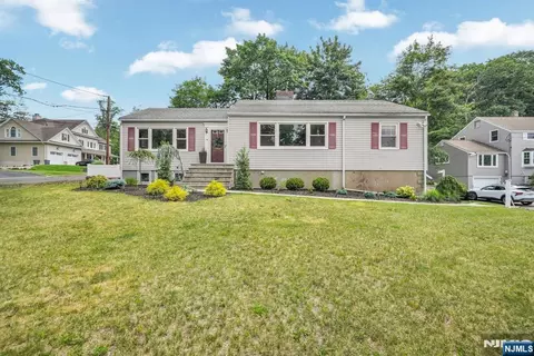 48 Lake Dr, Wayne, NJ 07470