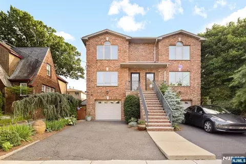 228 Lafayette Ave, Cliffside Park, NJ 07010
