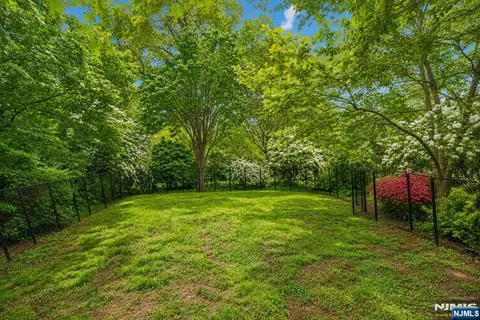 Exterior - 384 Anderson St, Hackensack, NJ 07601 photo 10 of 14