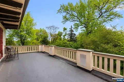 Exterior - 384 Anderson St, Hackensack, NJ 07601 photo 3 of 14