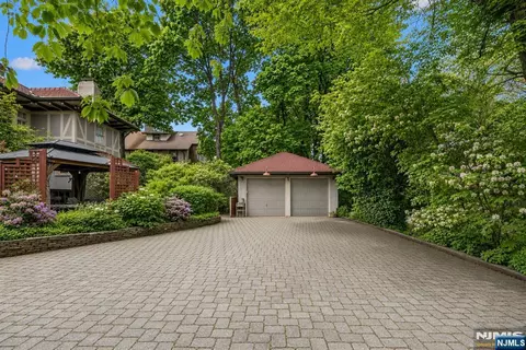 Exterior - 384 Anderson St, Hackensack, NJ 07601 photo 6 of 14