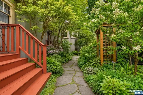 Exterior - 384 Anderson St, Hackensack, NJ 07601 photo 5 of 14