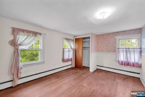 Bedroom - 163 W Midland Ave, Paramus, NJ 07652 photo 6 of 7