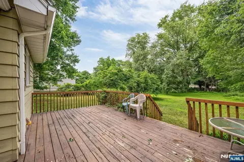 Exterior - 163 W Midland Ave, Paramus, NJ 07652 photo 5 of 5