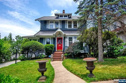 141 South St, Bogota, NJ 07603