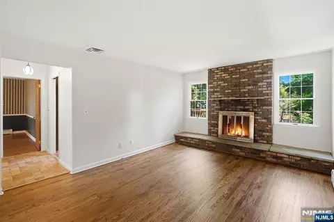 Living - 308 Ross Ave, Hackensack, NJ 07601 photo 2 of 4