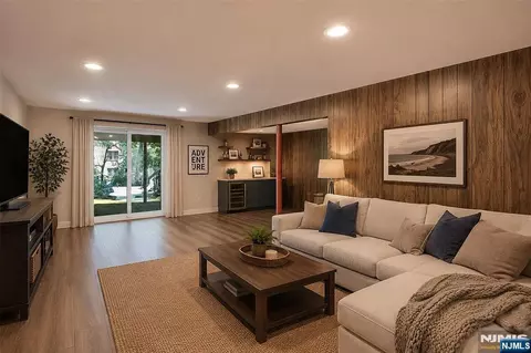 Living - 308 Ross Ave, Hackensack, NJ 07601 photo 4 of 4