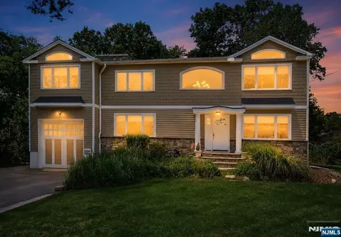 2604 Cleveland Ave, Township Of Washington, NJ 07676