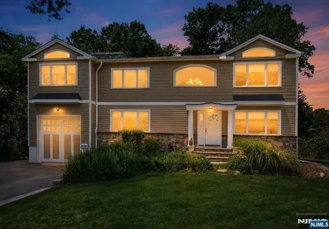 2604 Cleveland Ave, Township Of Washington, NJ 07676